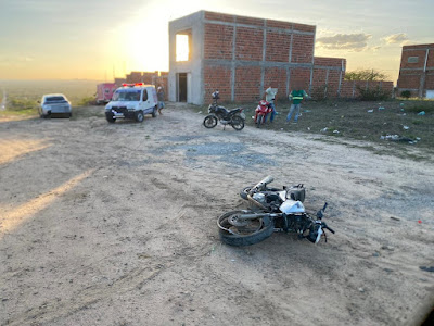 Colisão entre duas motos deixa três feridos na BA-120, em Conceição do Coité