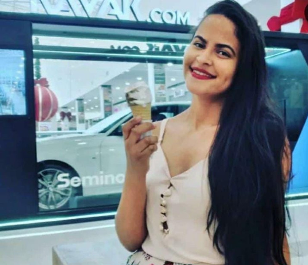 Jovem de 23 anos morre atropelada enquanto ajudava a empurrar carro quebrado em estrada na Bahia