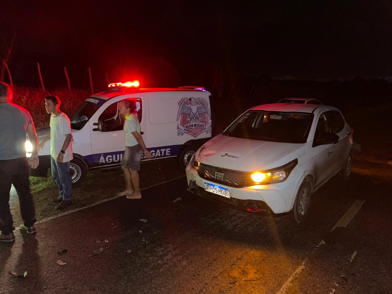 Motociclista fica ferido após carro de prefeitura de Santaluz colidir no fundo de moto na BA-120, em Conceição do Coité