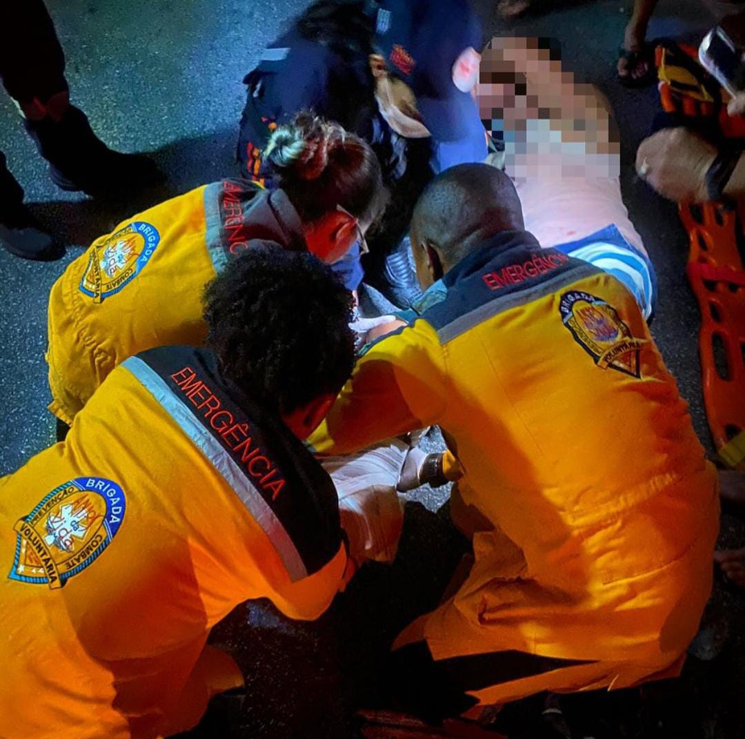 Motociclista fica ferido após colisão entre carro e moto na BA-120, em Conceição do Coité