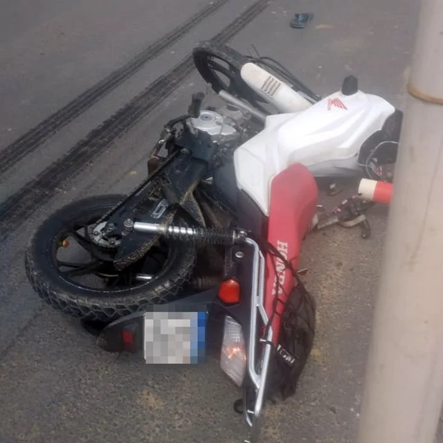 Jovem morre após colidir motocicleta e ser arrastado por carreta na Estrada Feira-São Gonçalo