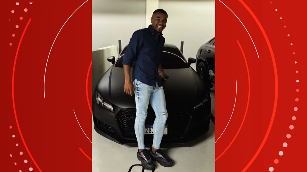 Campeão do BBB24, Davi é criticado por foto com carro de luxo e irmã sai em sua defesa: ‘Quer dizer que não pode?’