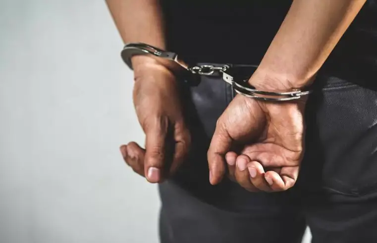 Médico é preso em flagrante por assédio sexual contra mulher em Serrinha