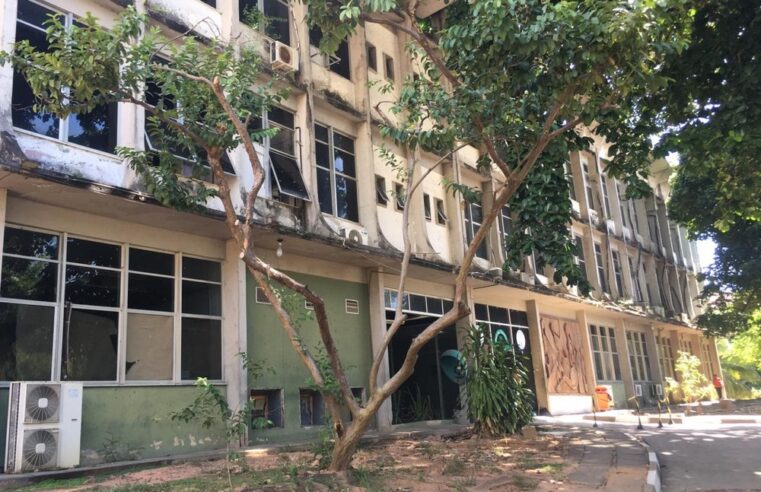 Mulher morre e homem é hospitalizado após ingestão de comida envenenada em Salvador