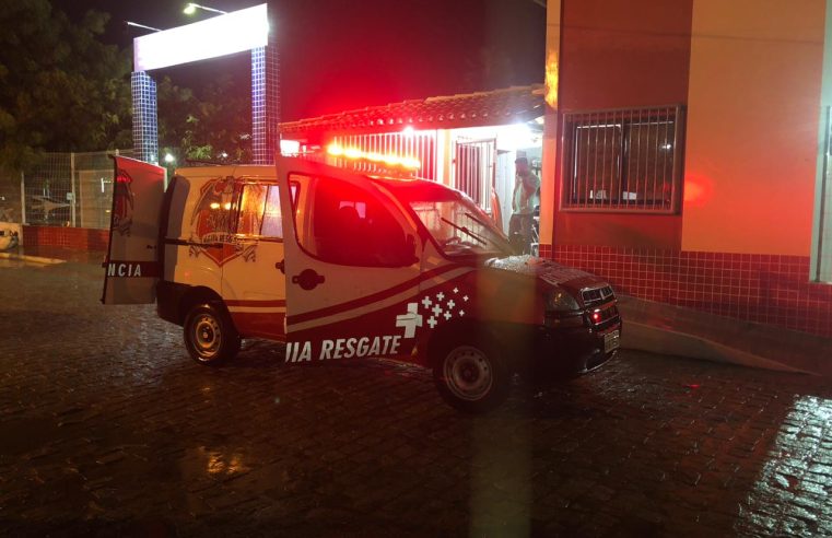 NOITE DE TERÇA-FEIRA MOVIMENTADA DE ACIDENTES: Águia Resgate prestam socorro à vítimas de acidente de moto em Conceição do Coité