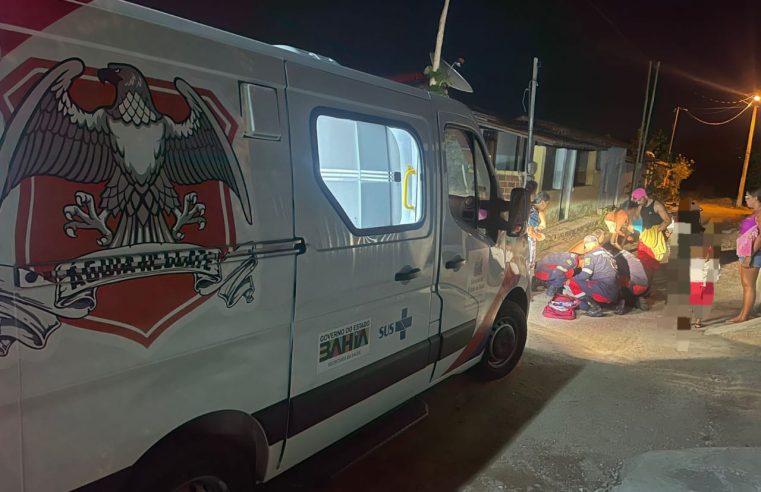 Acidente entre carro e moto deixa casal ferido na BA-409, em Conceição do Coité