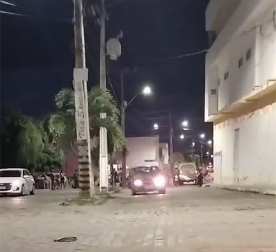 Jovem de 18 anos é morta e adolescente de 16 anos fica ferida em ataque a tiros no bairro Urbis II, em Serrinha