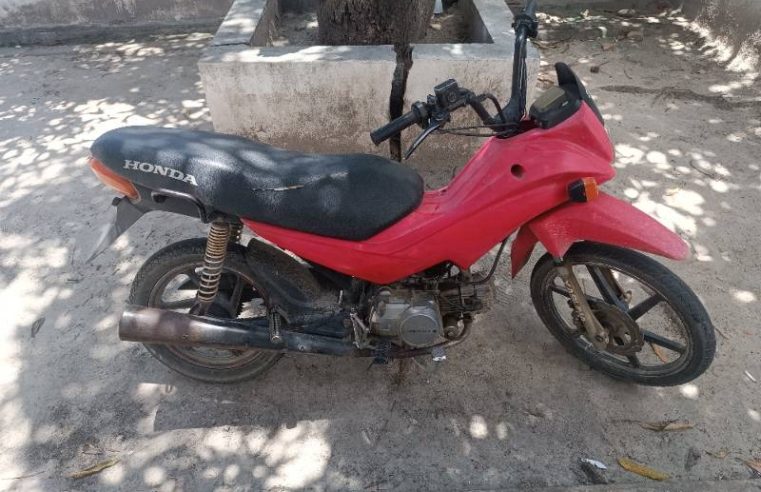 Homem é detido em Conceição do Coité com moto adulterada, sem placa e portando drogas