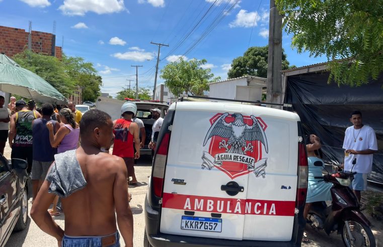 Colisão entre motos no bairro Casas Populares deixa duas jovens feridas em Conceição do Coité