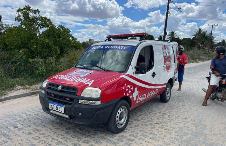 Mãe e criança especial caem de moto em Coité; vítima apresentava sinais de embriaguez e Conselho Tutelar foi acionado