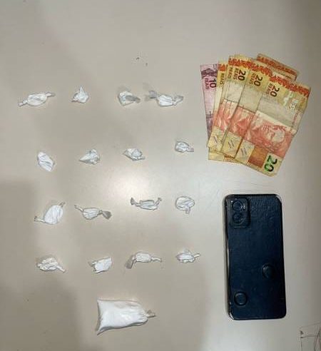 Homem é preso pela CETO por tráfico de drogas no bairro do Açudinho, em Conceição do Coité