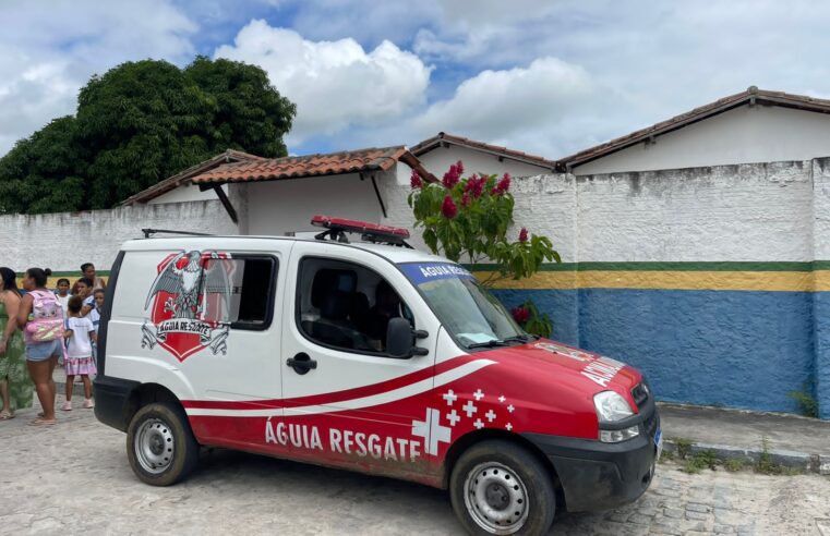 Criança de 10 anos sofre queda de árvore em escola de Coité e é encaminhada à UMI com suspeita de fratura
