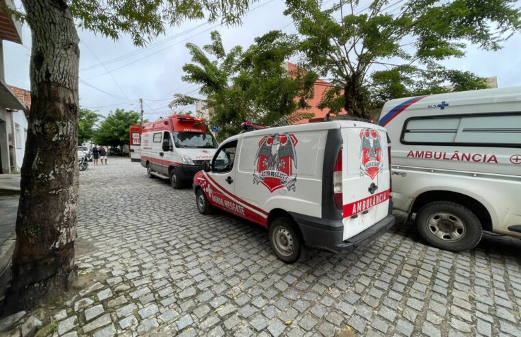 Mulher fica ferida após acidente de moto no bairro Alto da Colina, em Conceição do Coité