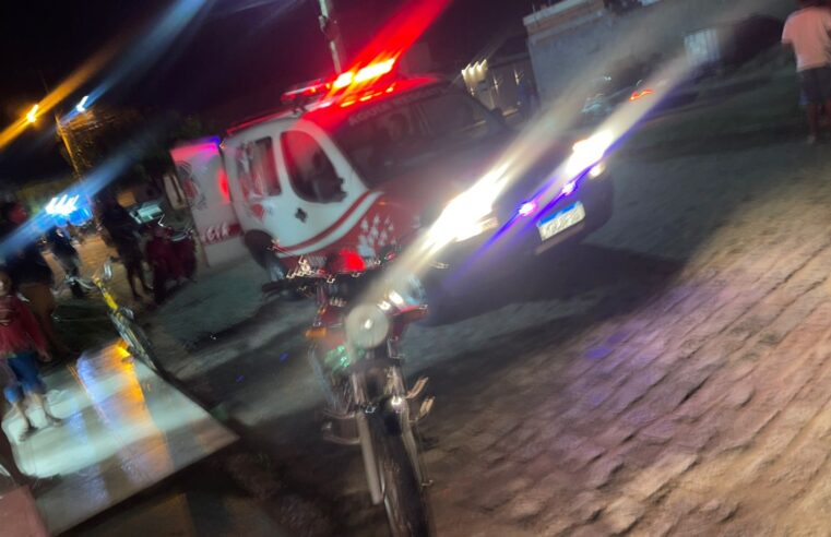 Homem colide moto em muro de colégio no bairro Casas Populares, em Conceição do Coité