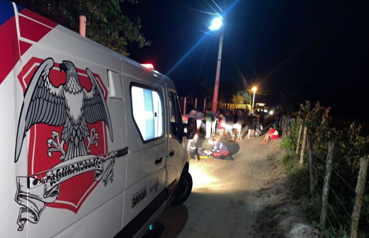 Duas pessoas ficam feridas após moto colidir com poste na zona rural de Conceição do Coité; garupa, adolescente, teve suspeita de fratura