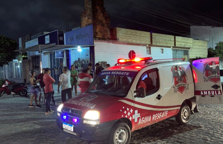 Batida envolvendo moto e carro resulta em ferimentos e suspeita de fratura em motociclista em Conceição do Coité
