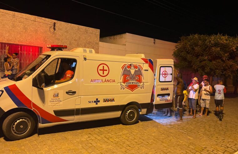 Duas ocorrências mobilizam o Águia Resgate na zona rural de Coité; idoso cai de calçada e mulher se fere em acidente de moto