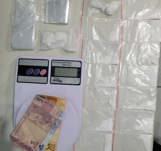Ação da CETO resulta na prisão de suspeito por tráfico de drogas no centro de Conceição do Coité