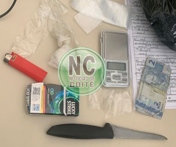 GOLAÇO DA PM: suspeito é flagrado com droga e material para tráfico em Conceição do Coité