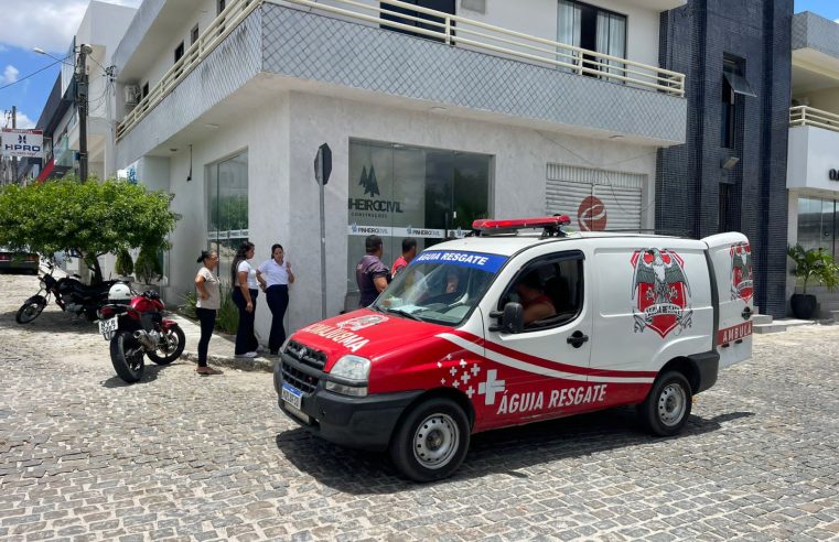 COITÉ — Colisão entre duas motos deixa mototaxista e adolescente feridos no centro da cidade