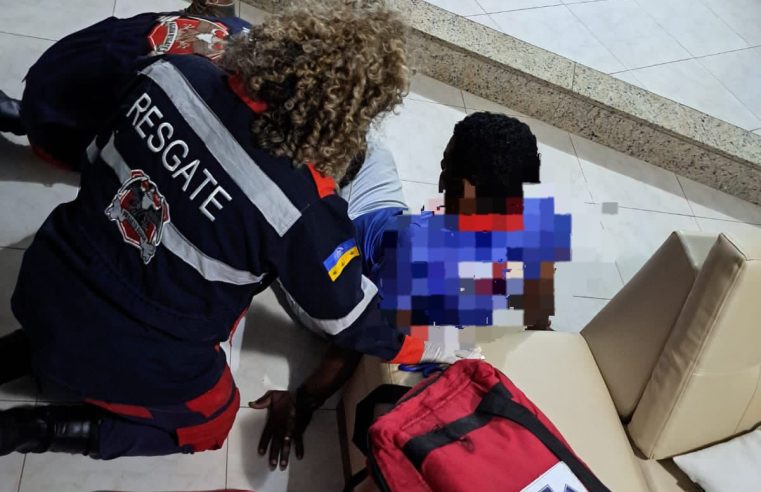 Trabalhador sofre queda de escada e é socorrido com suspeita de fratura no pé em Conceição do Coité