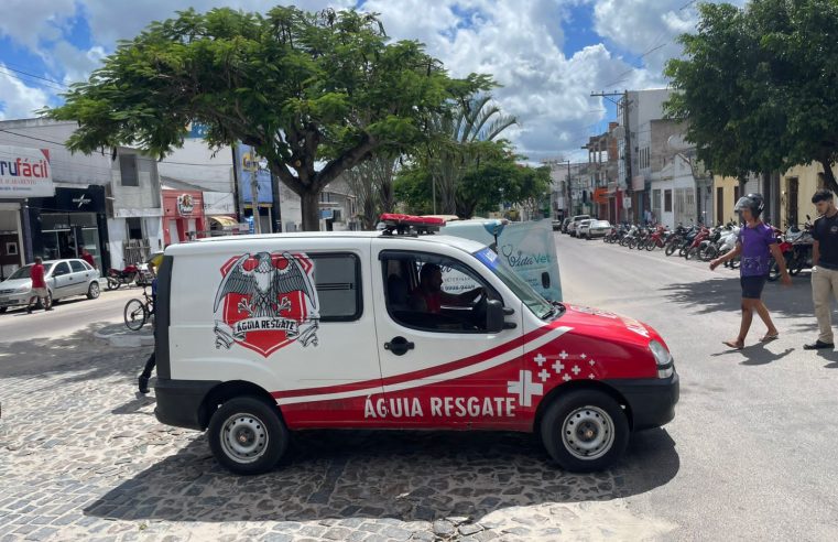 Sequência de acidentes assusta moradores em Conceição do Coité: nova colisão entre carro e moto deixa ferido e expõe perigo em cruzamento
