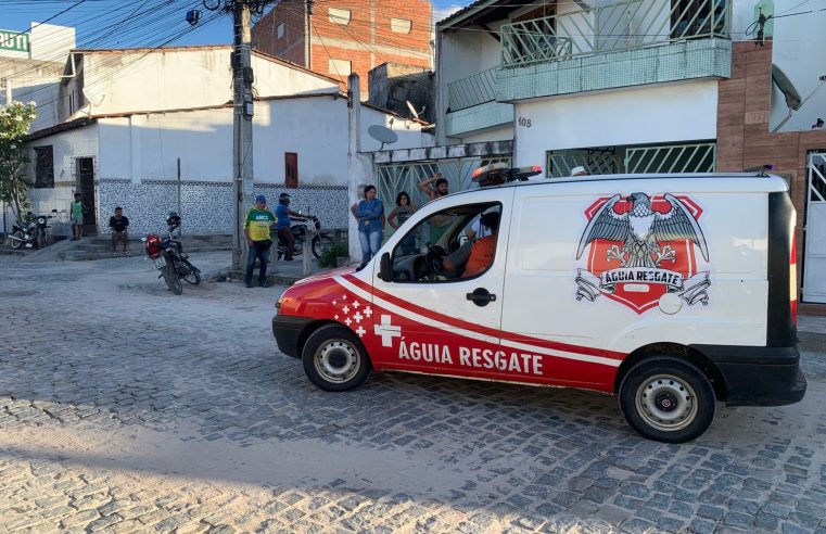 Homem fica ferido após colidir moto em cachorro no bairro da Quadra, em Coité; Águia Resgate registra segunda ocorrência do dia