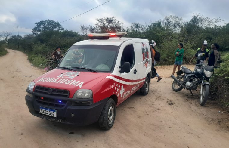 Jovem motociclista fica ferida após colisão com carro na zona rural de Conceição do Coité