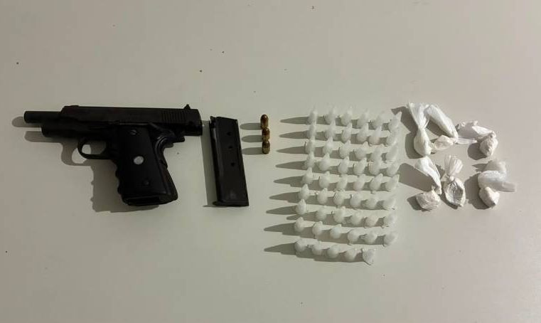 Suspeito morre após confronto com a PM; arma e drogas são apreendidas em Serrinha