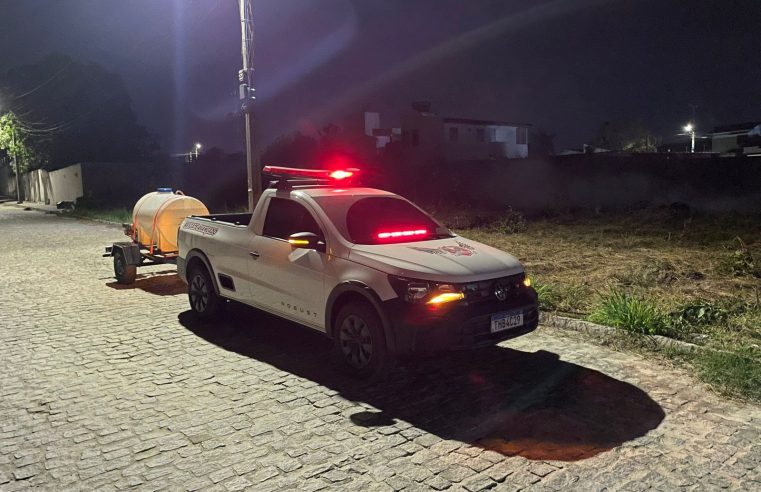 Águia Resgate apaga fogo em terreno baldio e evita maiores transtornos em Conceição do Coité