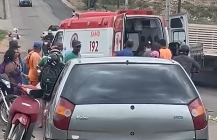 Mulher fica ferida após passar mal e cair da garupa de moto na BA-409, em Conceição do Coité