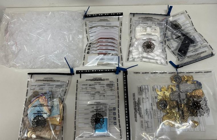 Dois homens são presos durante ação contra tráfico de drogas e homicídios em Serrinha