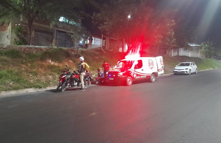 Mulher fica ferida após acidente de moto provocado por quebra-mola sem sinalização na BA-409, em Conceição do Coité