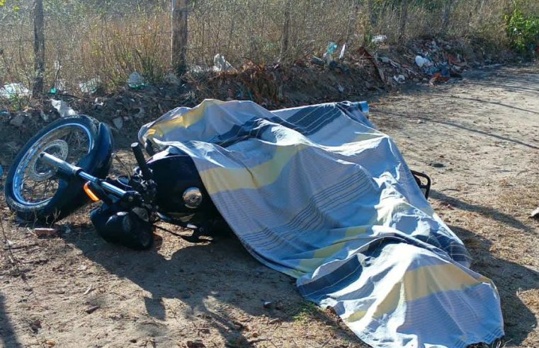 Morador de povoado de Retirolândia é encontrado morto sobre moto com marca de perfuração na cabeça, na zona rural de Valente