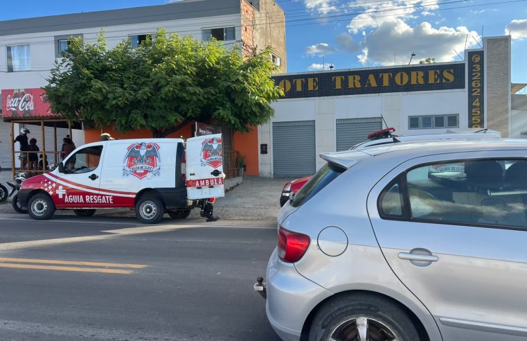 Casal morador do distrito de Juazeirinho fica ferido após colisão entre carro e moto na BA-409, em Conceição do Coité